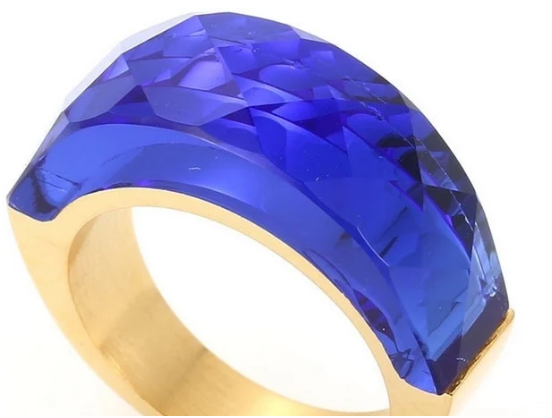 Anillo azulón chapado en oro de 18K con piedra de vidrio