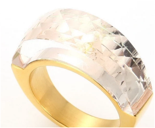 Anillo cava chapado en oro de 18K con piedra de vidrio