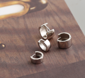 Pendientes Línea Pura de Oro Blanco y Plata de Ley S925