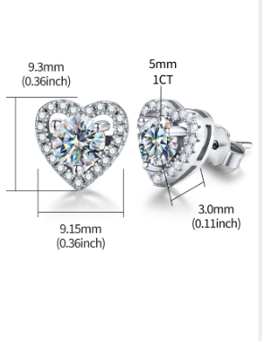 Pendiente de moissanita en forma de corazón en plata de ley 925 con medidas exactas visibles, diseño delicado y elegante