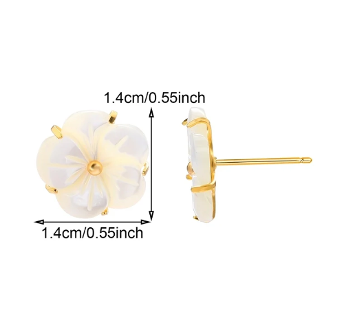 Pendientes de flores de concha natural sobre fondo blanco, con detalles y medidas visibles.