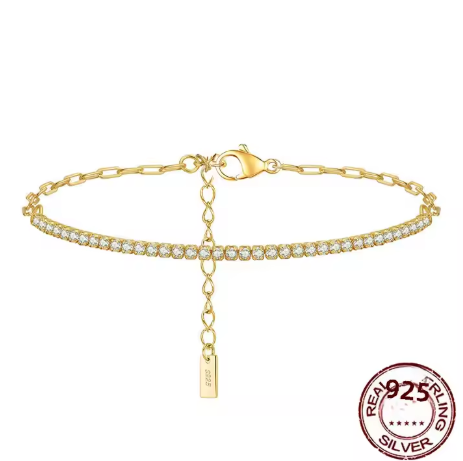 Pulsera eslabones oro 14k con zirconitas sobre fondo blanco