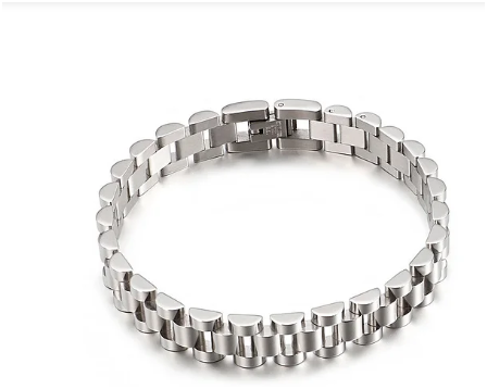Pulsera de hombre en acero de titanio chapada en plata, cerrada sobre fondo blanco. Estilo hip-hop, cierre de mosquetón seguro. Colección Hellochic@s-MEN.