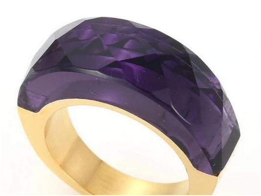 Anillo azul marino chapado en oro de 18K con piedra de vidrio
