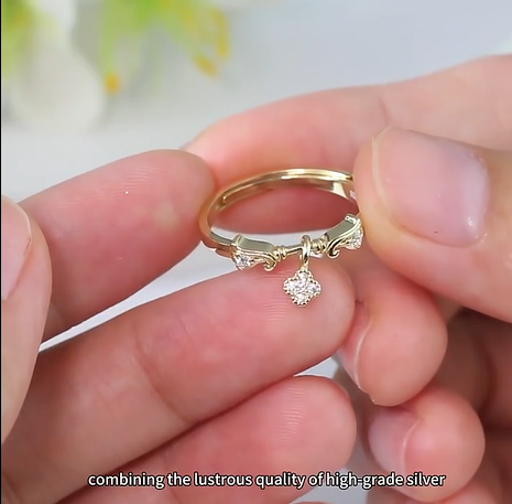 Anillo de trébol 4 Hojas Plata S925 con Chapado de Oro de 14k Ajustable