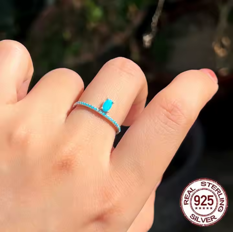 Anillo con Piedra Central Ovalo de Gemas Turquesas Plata Ley S925