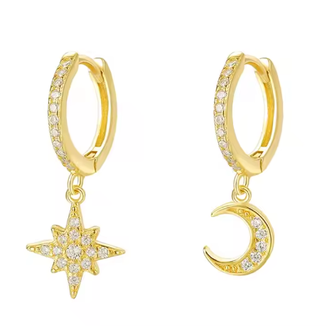 Pendiente Celestial con Estrella y Luna con Zirconita cúbica Plata de Ley S925 y Chapado Oro 14K