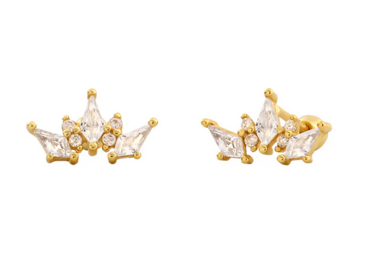 Pendientes mini en forma de corona en plata de ley sobre fondo blanco