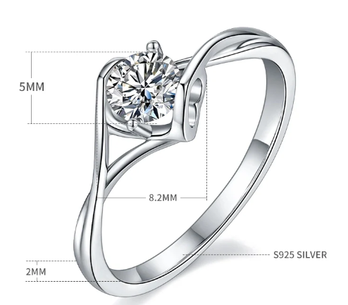 Imagen mostrando las medidas y dimensiones del anillo solitario moissanita en forma de corazón

