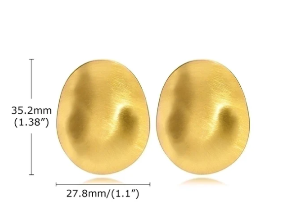 Imagen de los pendientes Grado 888º con medidas visibles, chapado en oro 18k